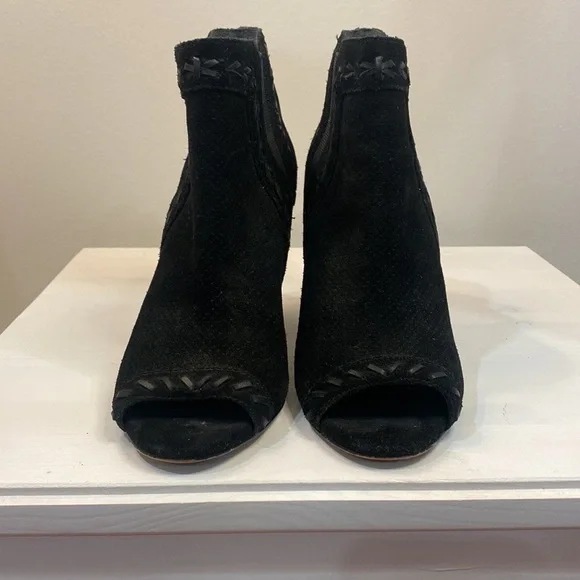 Marc Fisher Suede Peep Toe Chunky Heel Ankle Boot‎ - Picture 5 of 9